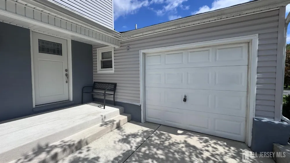 19 Bucknell Drive Cherry Hill, NJ 08034