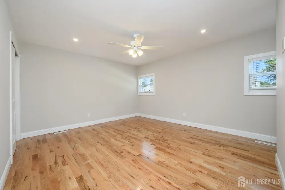 19 Bucknell Drive Cherry Hill, NJ 08034