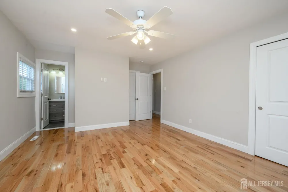 19 Bucknell Drive Cherry Hill, NJ 08034