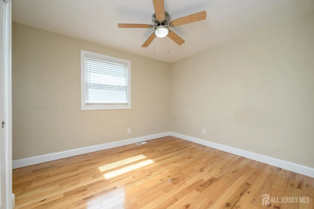 19 Bucknell Drive Cherry Hill, NJ 08034