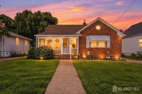 555 Main Street
