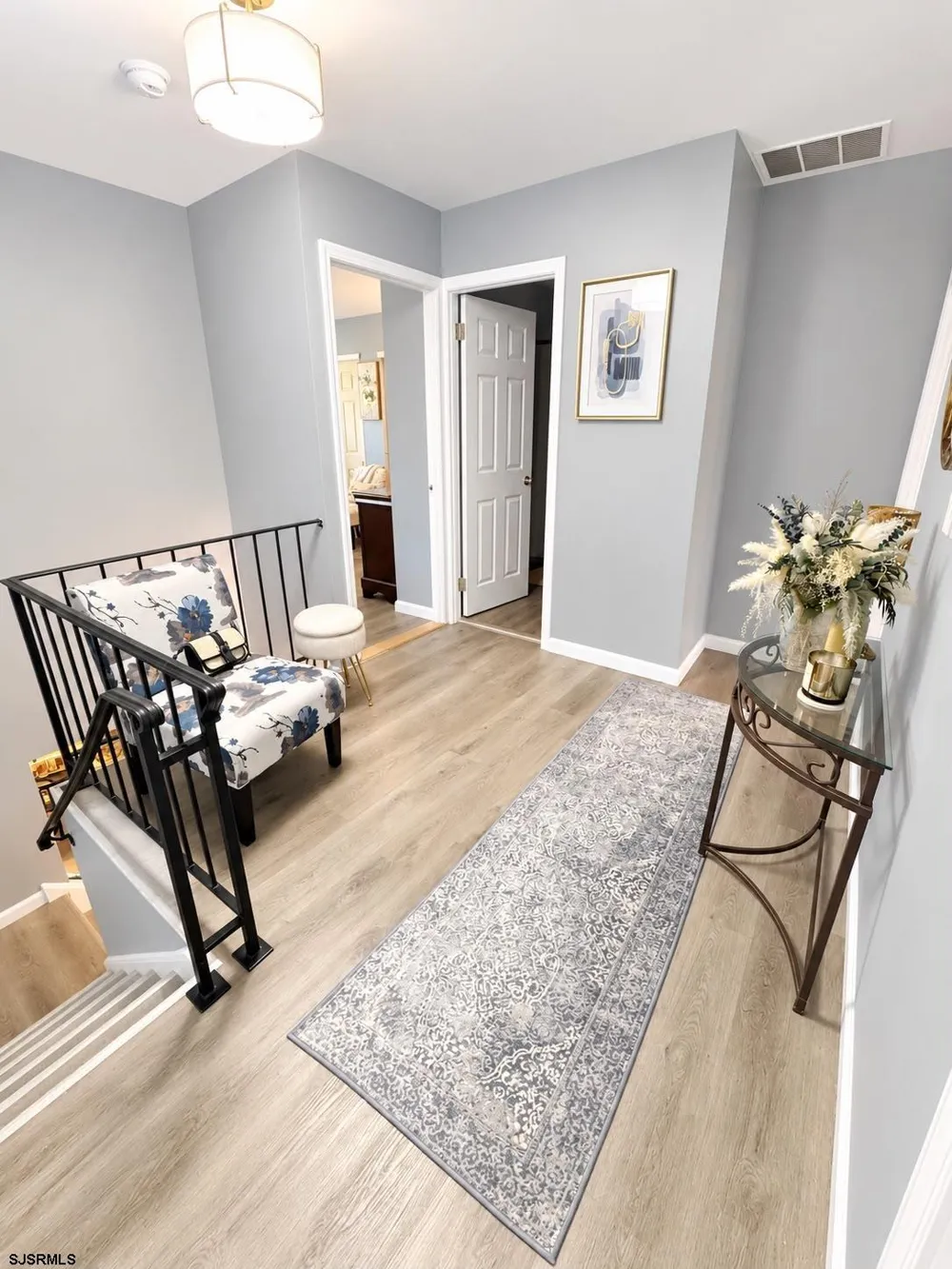 10 Fomalhaut Ct Turnersville, NJ 08012