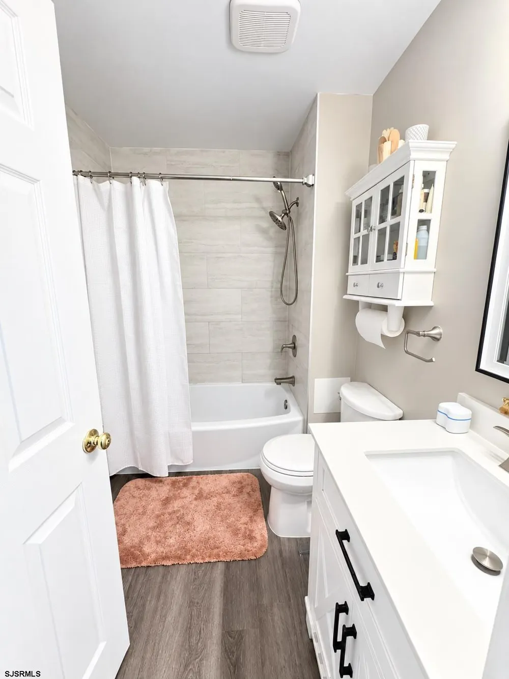 10 Fomalhaut Ct Turnersville, NJ 08012