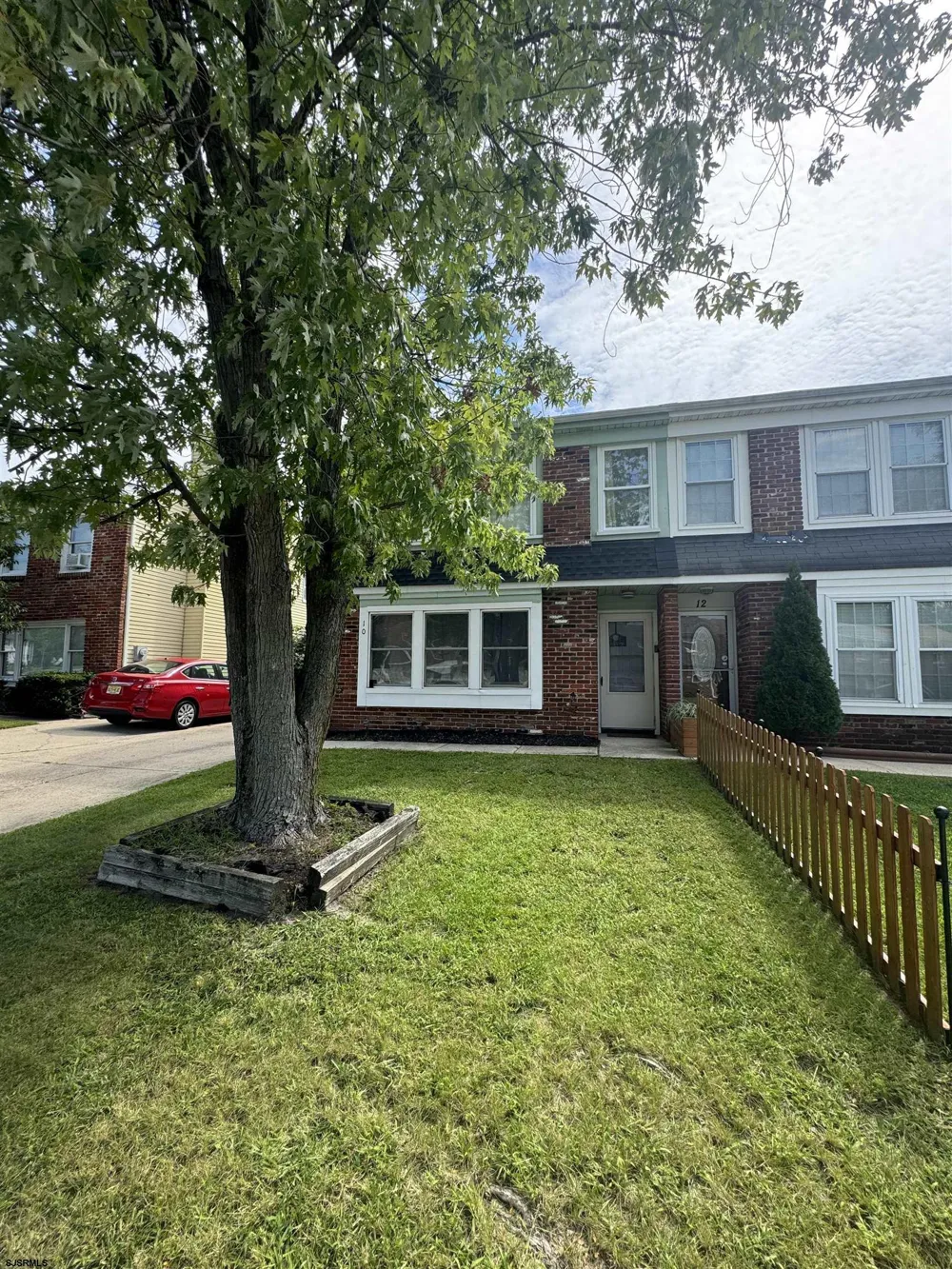 10 Fomalhaut Ct Turnersville, NJ 08012