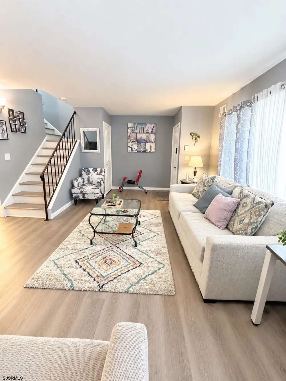 10 Fomalhaut Ct Turnersville, NJ 08012