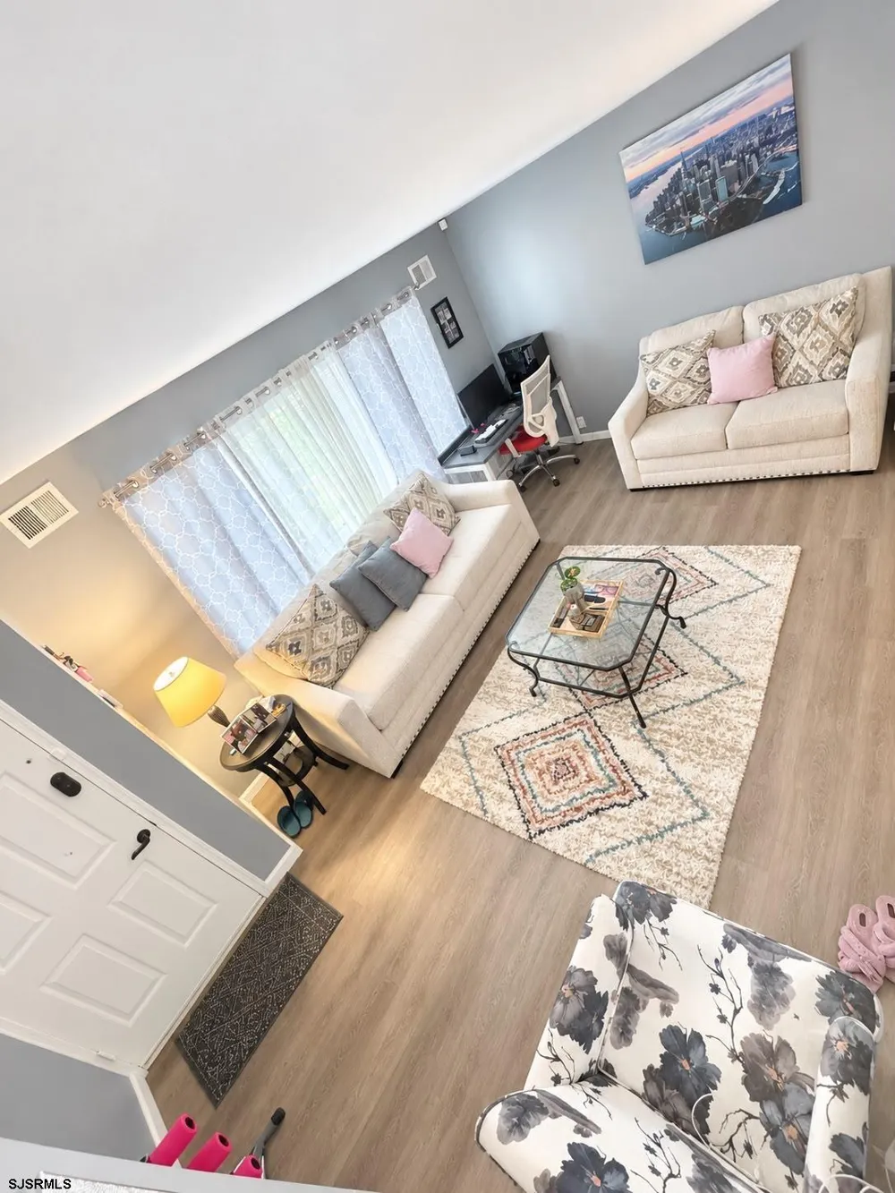 10 Fomalhaut Ct Turnersville, NJ 08012