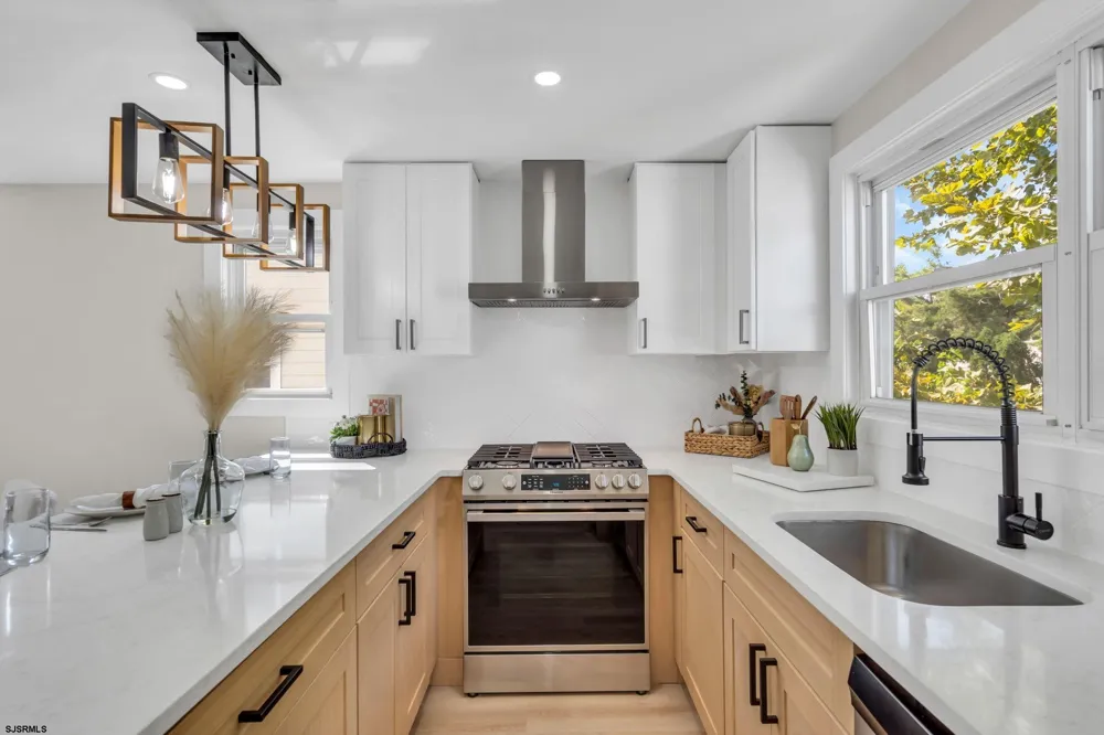 33 Morris Street Burlington, NJ 08016