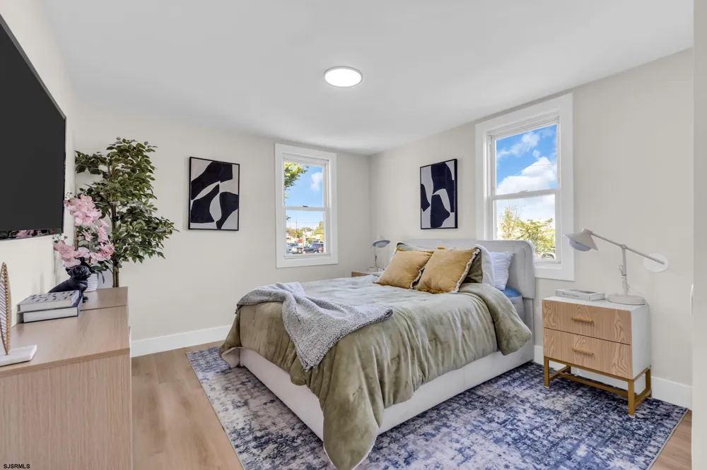 33 Morris Street Burlington, NJ 08016