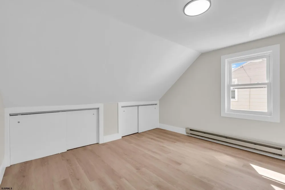 33 Morris Street Burlington, NJ 08016
