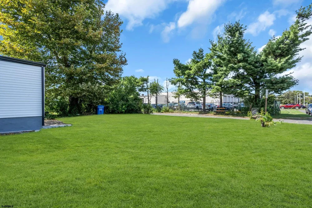 33 Morris Street Burlington, NJ 08016