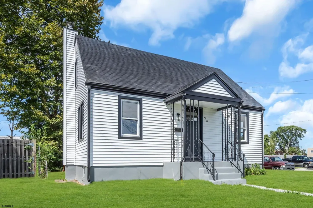 33 Morris Street Burlington, NJ 08016