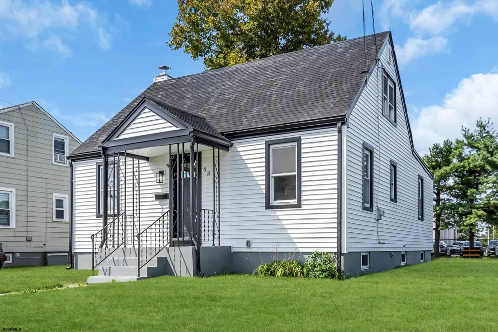 33 Morris Street Burlington, NJ 08016