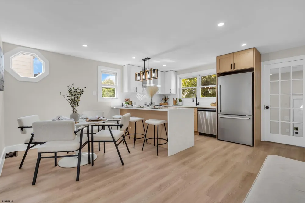 33 Morris Street Burlington, NJ 08016