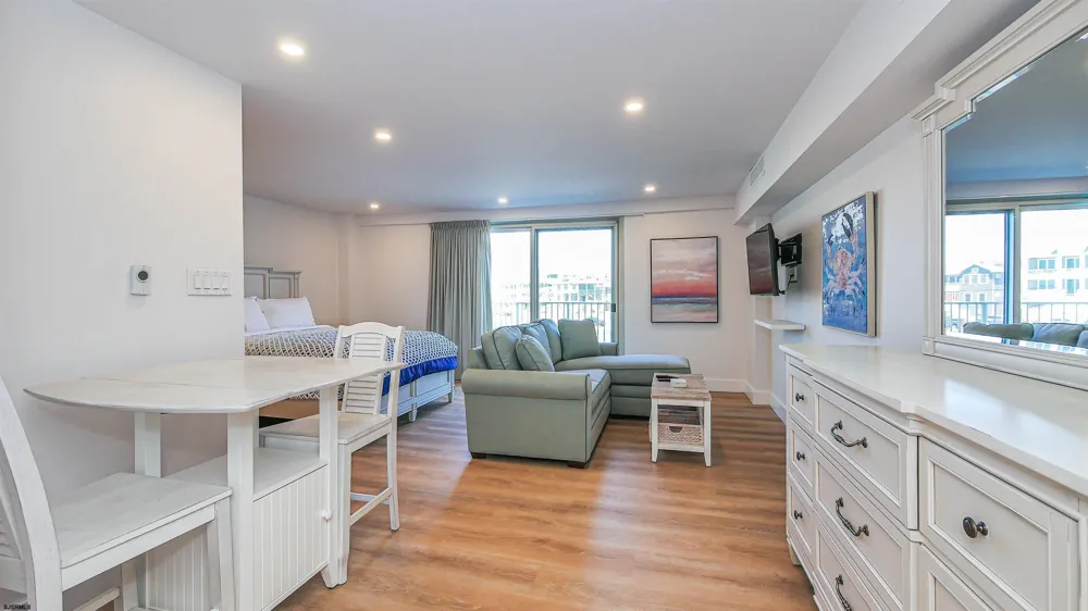 322 Boardwalk Ocean City, NJ 08226