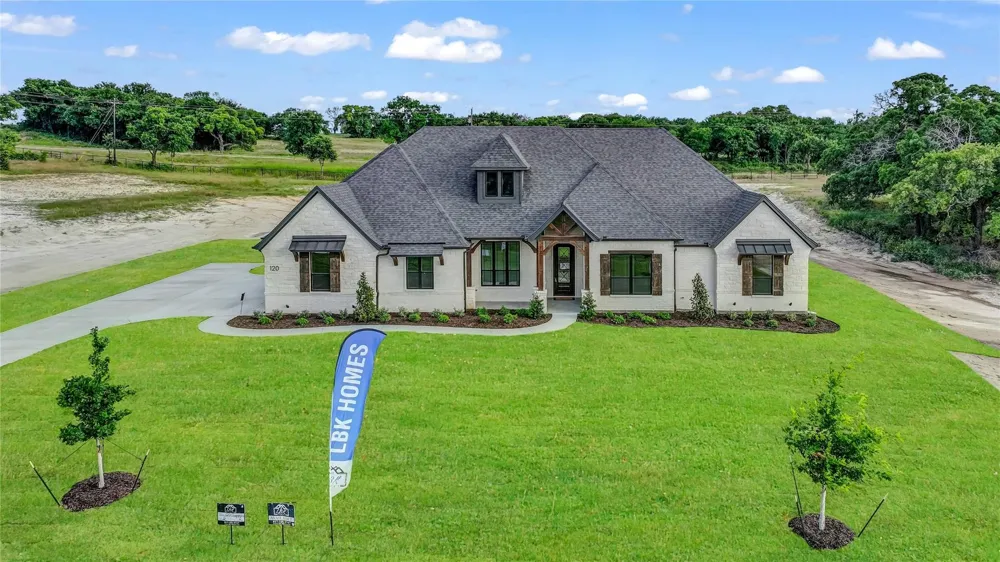 120 Daggett Drive Decatur, TX 76234