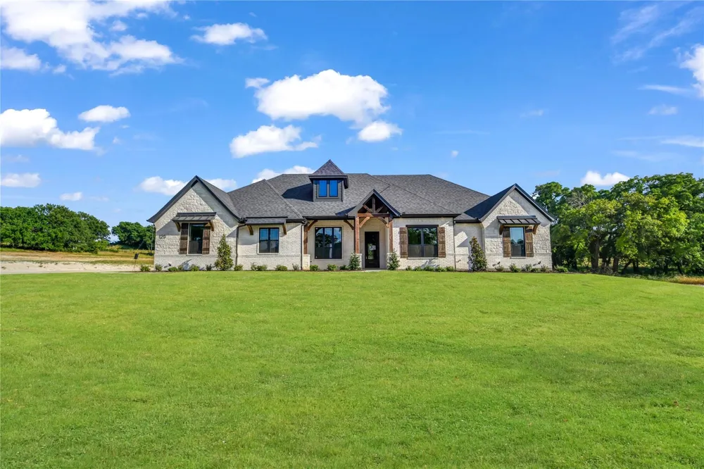120 Daggett Drive Decatur, TX 76234