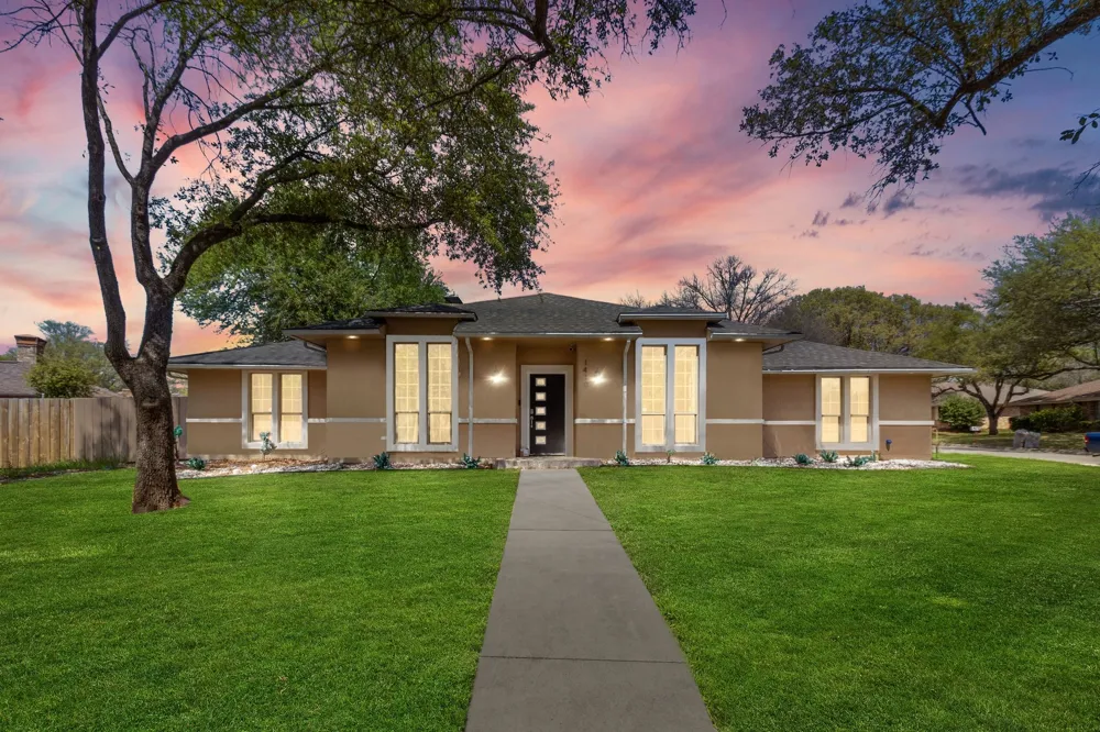 1410 Adam Place DeSoto, TX 75115