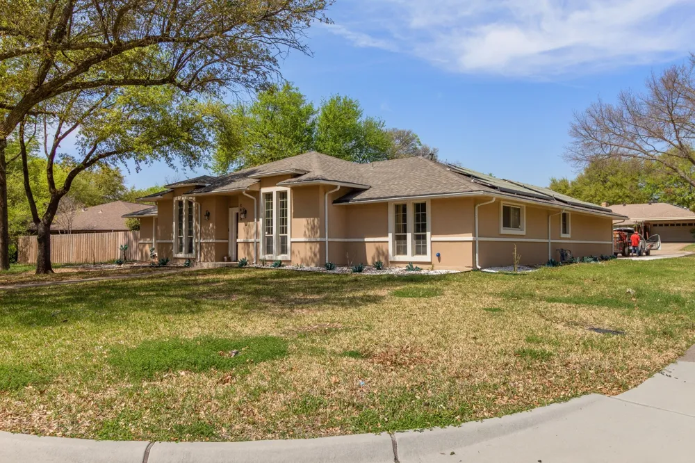 1410 Adam Place DeSoto, TX 75115