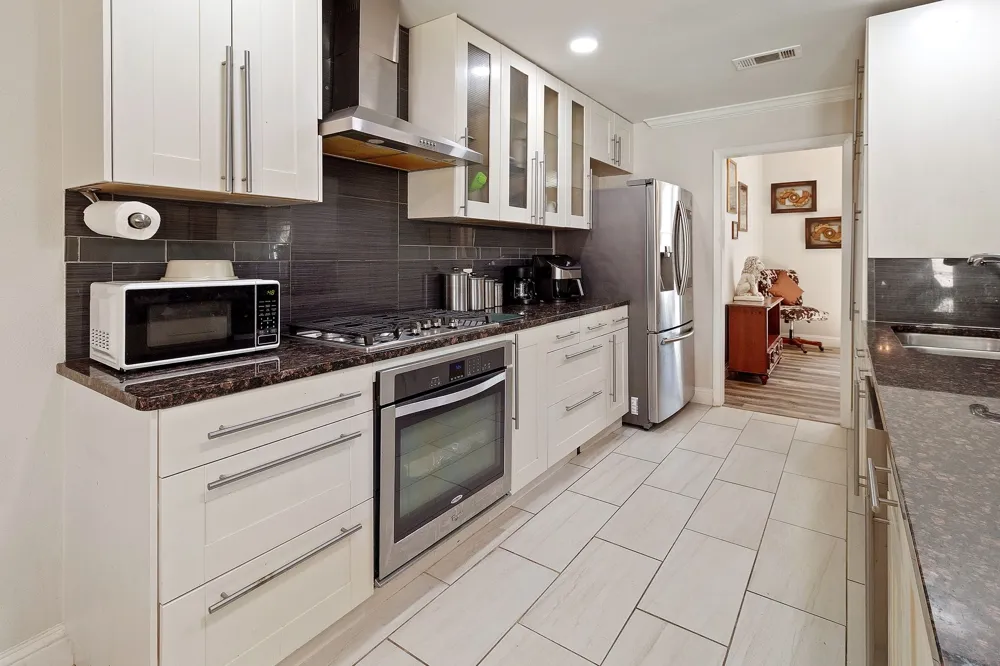 1410 Adam Place DeSoto, TX 75115
