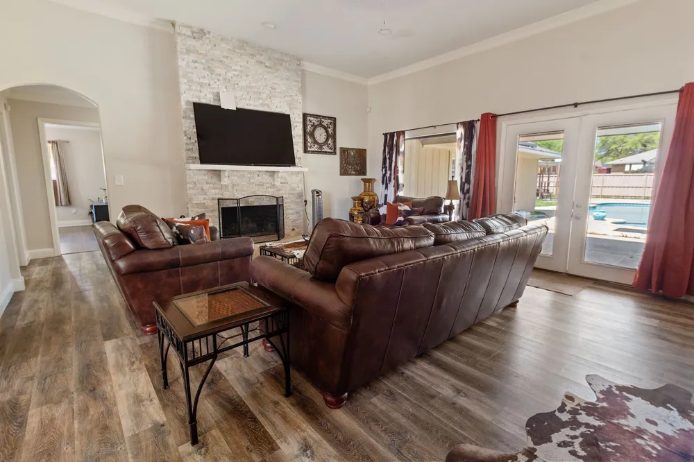 1410 Adam Place DeSoto, TX 75115