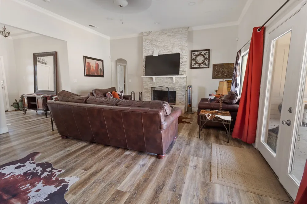 1410 Adam Place DeSoto, TX 75115
