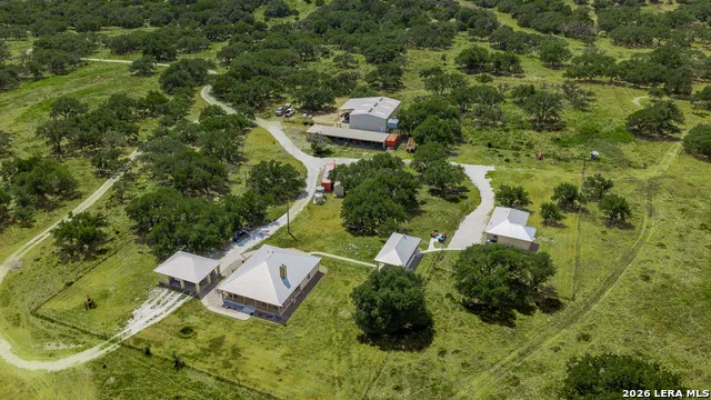 1570 PARKER RD Harper, TX 76849