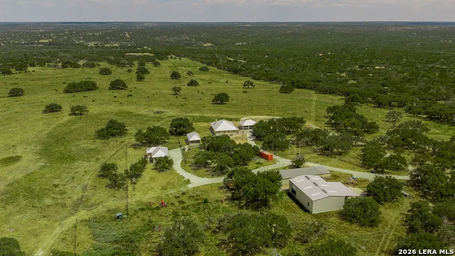 1570 PARKER RD Harper, TX 76849