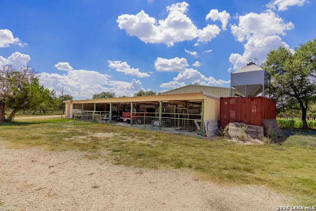 1570 PARKER RD Harper, TX 76849