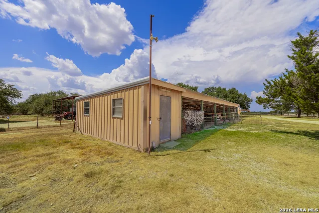 1570 PARKER RD Harper, TX 76849