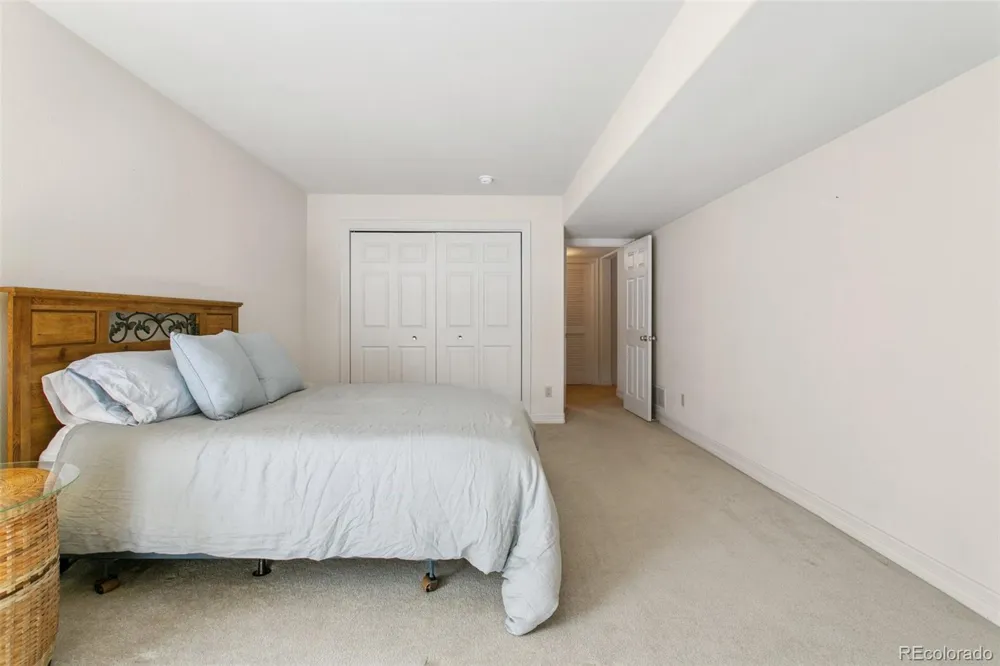 2348 Winstead View Colorado Springs, CO 80920