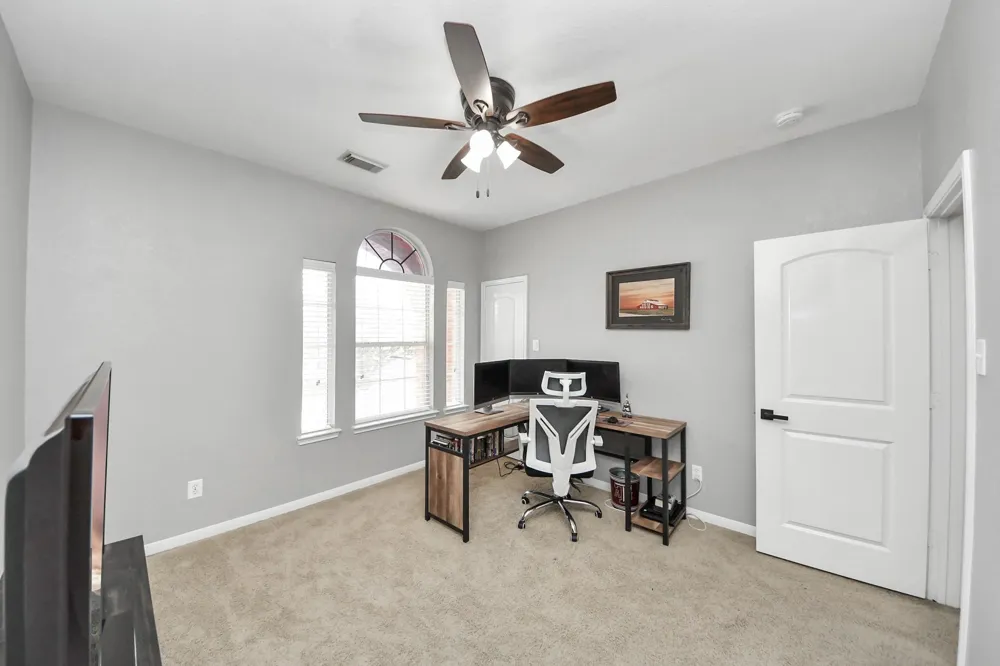 2014 Orchard Spring Drive Pearland, TX 77581