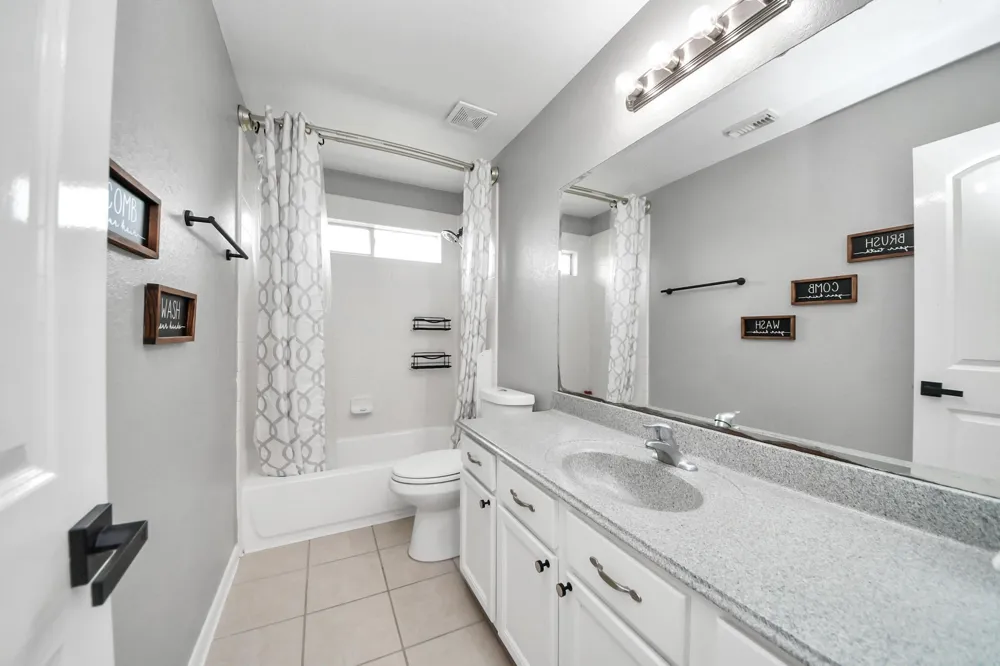 2014 Orchard Spring Drive Pearland, TX 77581