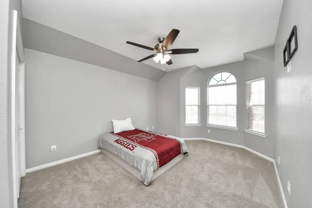 2014 Orchard Spring Drive Pearland, TX 77581