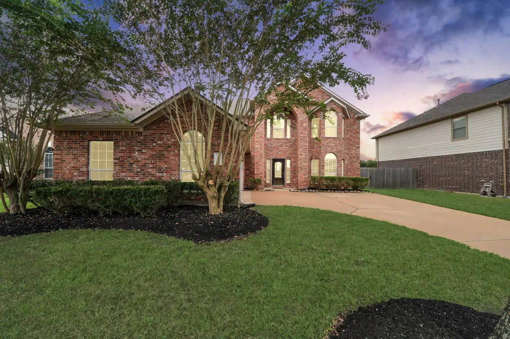 2014 Orchard Spring Drive Pearland, TX 77581