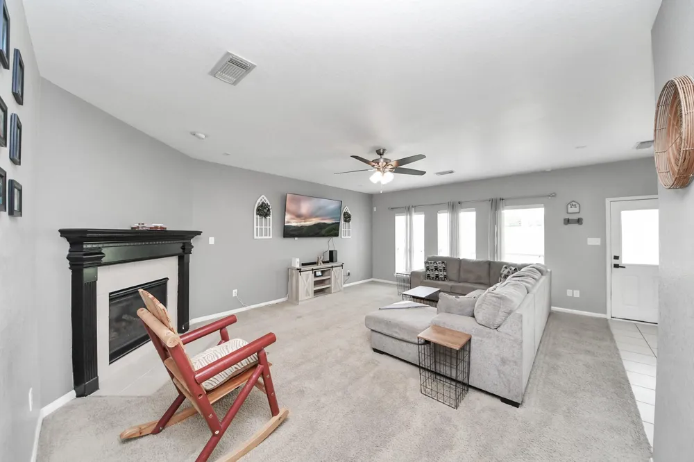 2014 Orchard Spring Drive Pearland, TX 77581