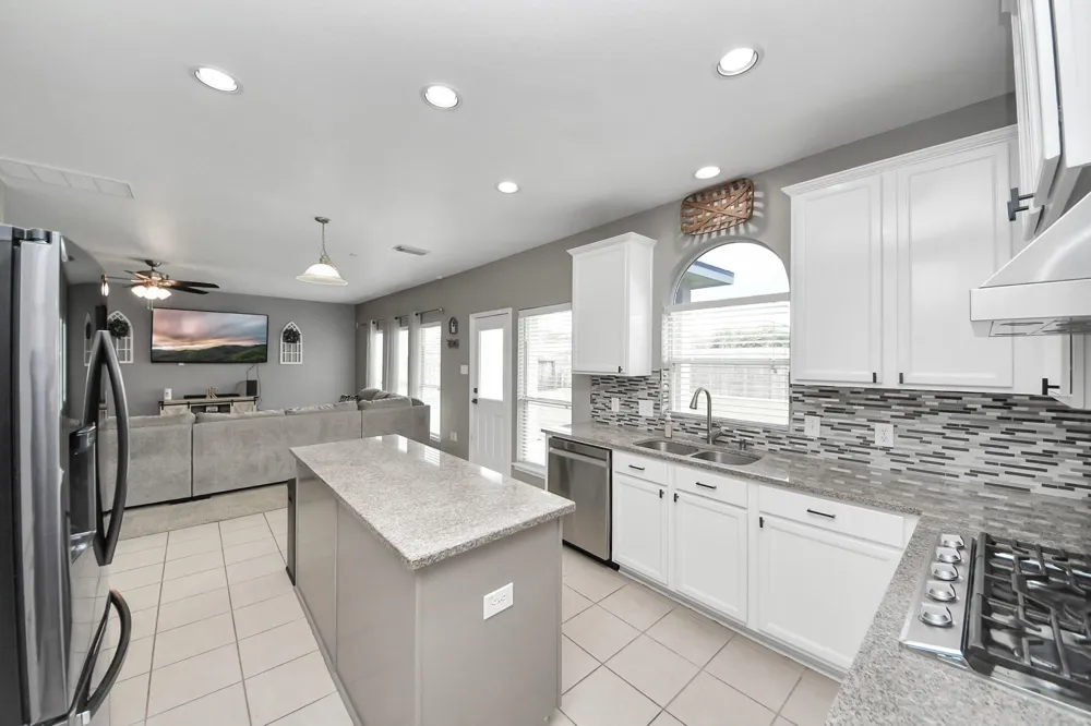2014 Orchard Spring Drive Pearland, TX 77581