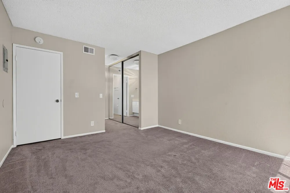 2554 Olive Drive #188 Palmdale, CA 93550