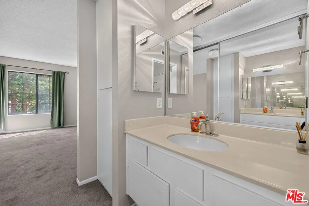 2554 Olive Drive #188 Palmdale, CA 93550