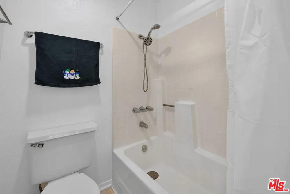 2554 Olive Drive #188 Palmdale, CA 93550