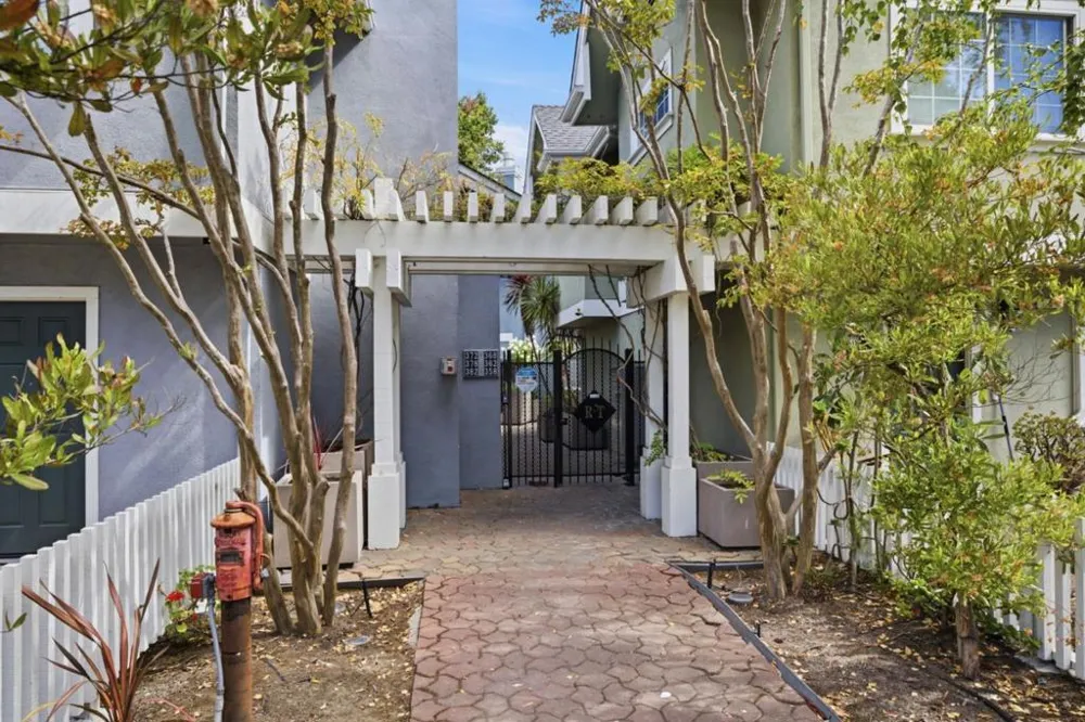 372 El Camino Real #10 San Mateo, CA 94401