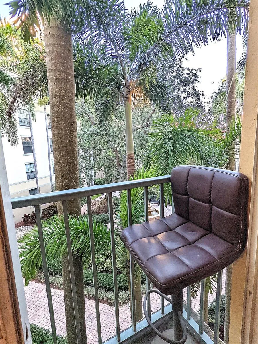 630 S SAPODILLA AVENUE #308 West Palm Beach, FL 33401