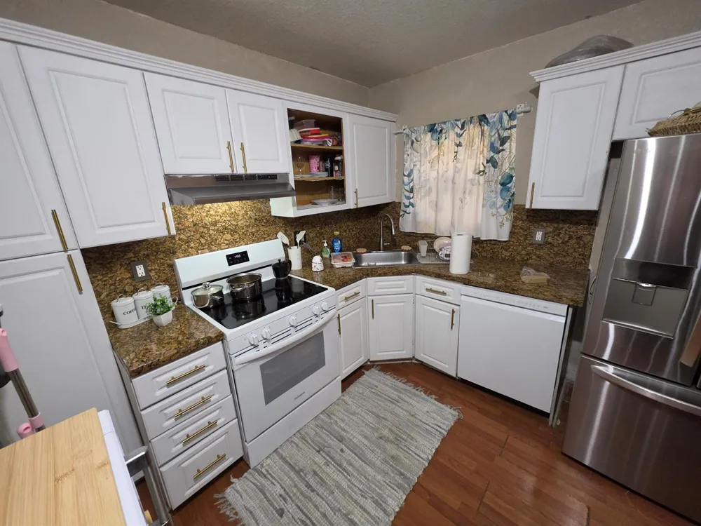 3852 Coral Tree Circle Coconut Creek, FL 33073