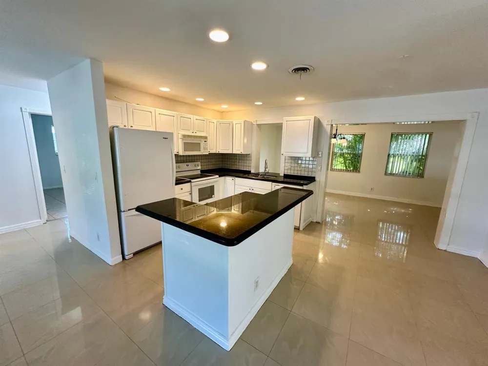 308 SE 12th Avenue Deerfield Beach, FL 33441