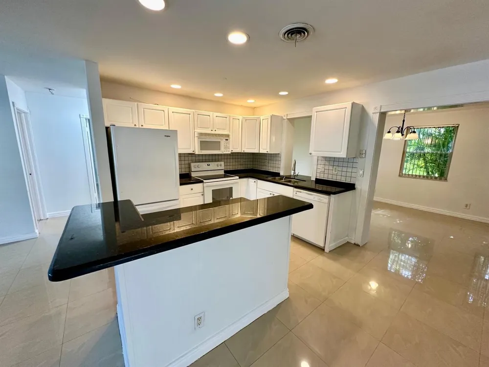 308 SE 12th Avenue Deerfield Beach, FL 33441