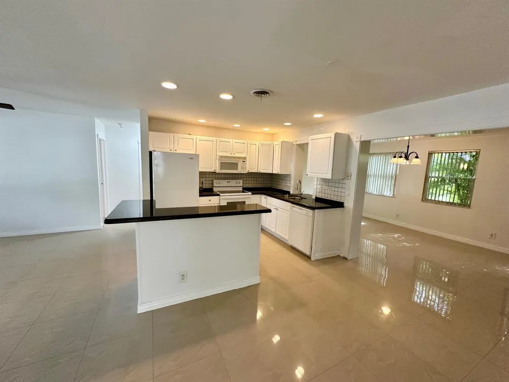 308 SE 12th Avenue Deerfield Beach, FL 33441