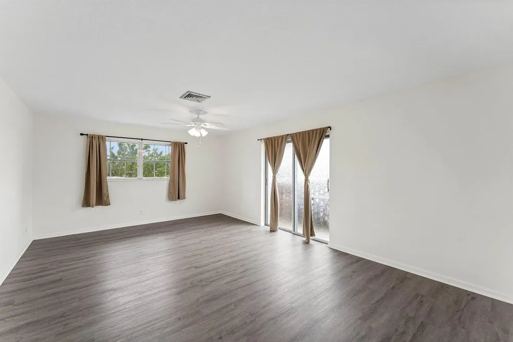 408 PINE TREE COURT #12 Atlantis, FL 33462