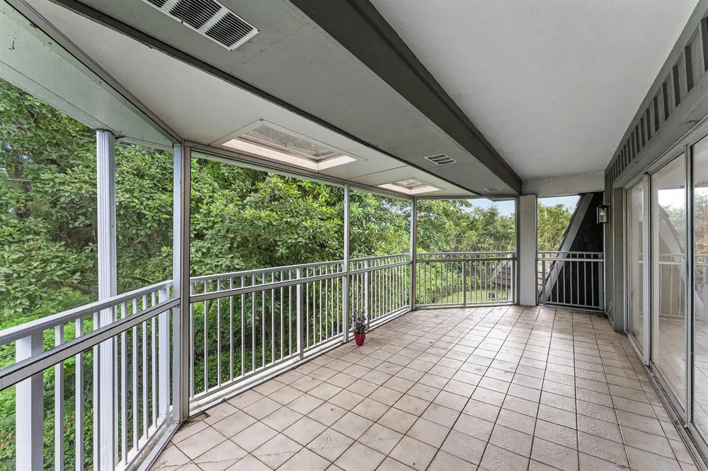 408 PINE TREE COURT #12 Atlantis, FL 33462