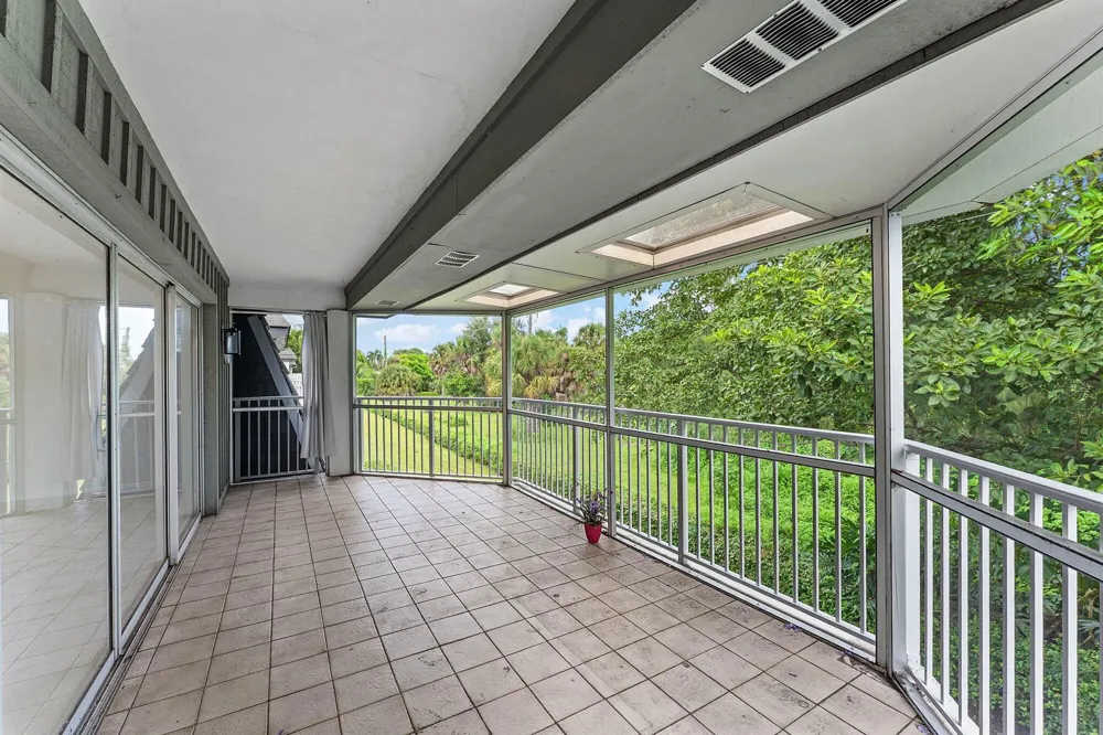 408 PINE TREE COURT #12 Atlantis, FL 33462