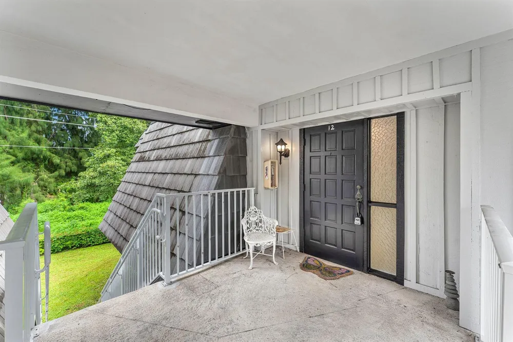 408 PINE TREE COURT #12 Atlantis, FL 33462