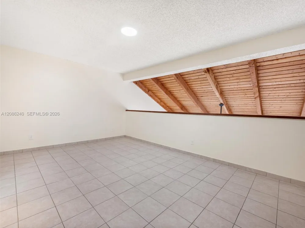 1424 SW 131st Place Cir E Miami, FL 33184
